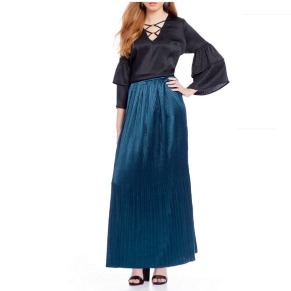 Skies Are Blue Dresses & Skirts - Skies Are Blue A-Line Pleated Maxi Teal Long Skirt